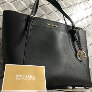 MICHAEL KORS Ciara Large Black Leather Zip Purse Bag Tote Gold Hardware Like New